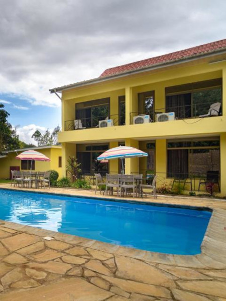 MidRange Accommodation photo1